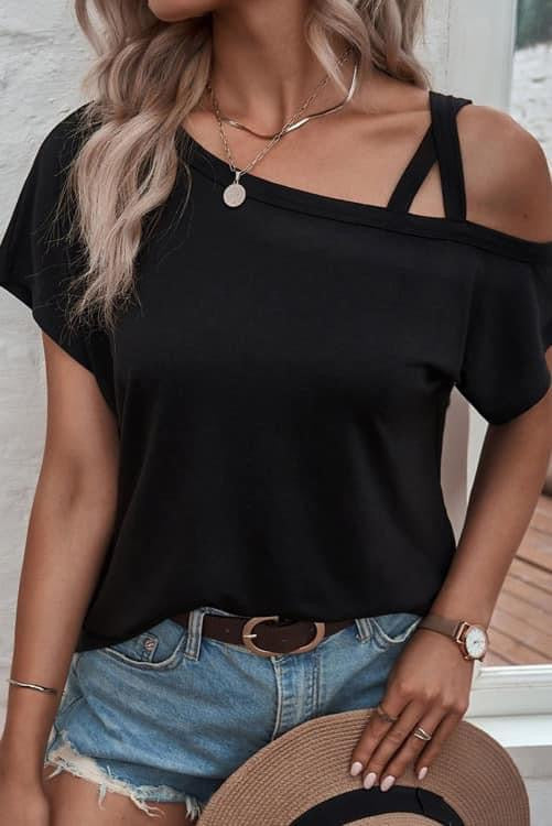 One-Shoulder asymmetrical shirt